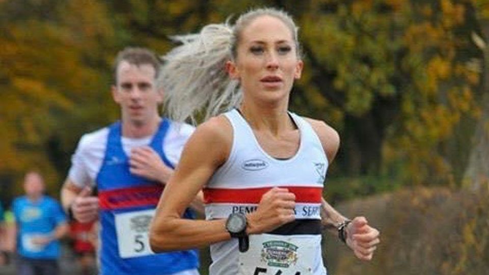 Lisa Gawthorne in commanding form