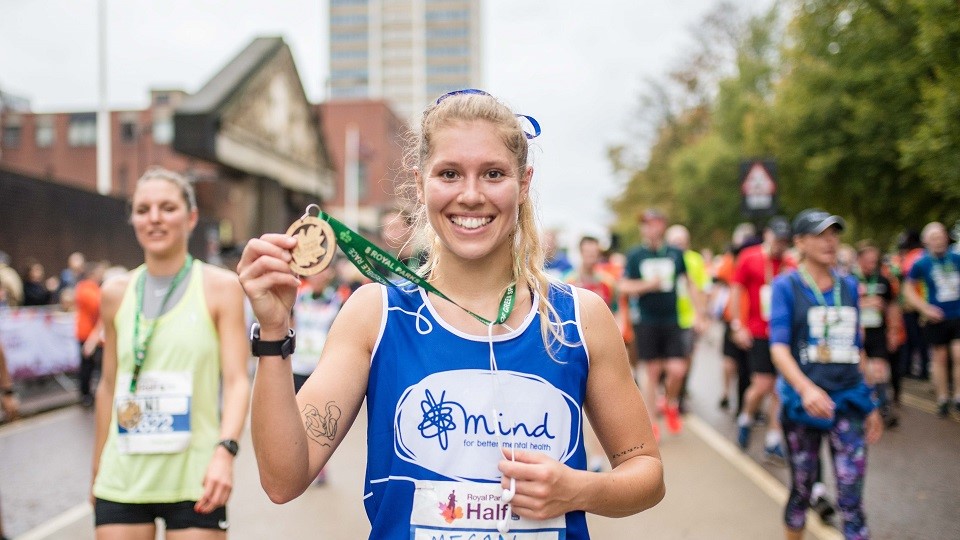 /images/2020/10/royal-parks-half-marathon-charity-runner.jpg