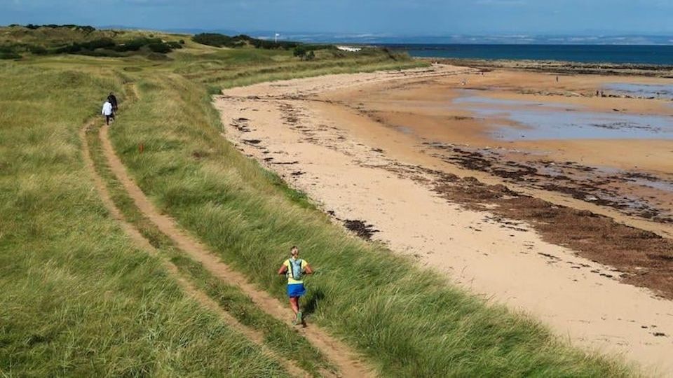 /images/2021/03/coastal-runner-665163.jpg