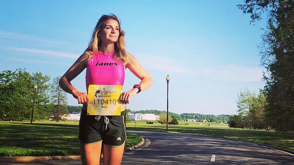 Nina Zarina global World Run champion