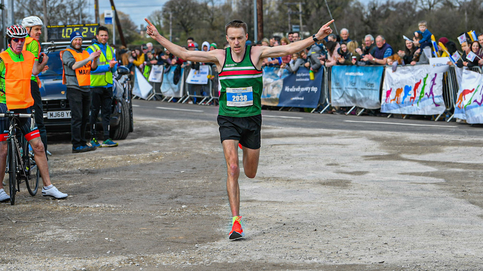 /images/2021/05/wilmslow-half-runner.jpg