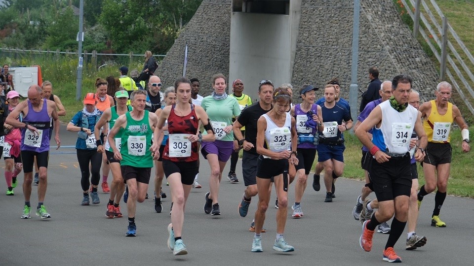 /images/2021/06/north-downs-run-start-2021.jpg