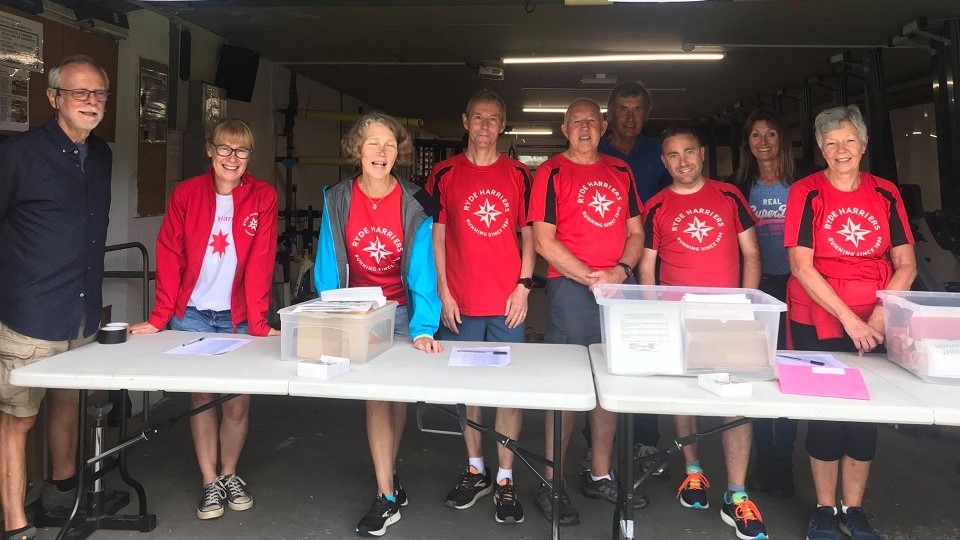 /images/2021/08/ryde-harriers-club-officials-copy.jpg
