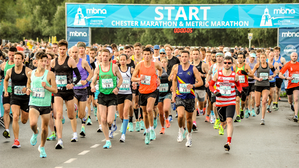 /images/2021/10/chester-marathon-start.jpg