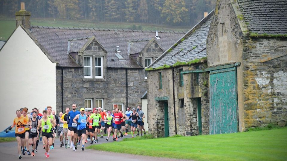 /images/2021/11/glenlivet-10km-798567.jpeg