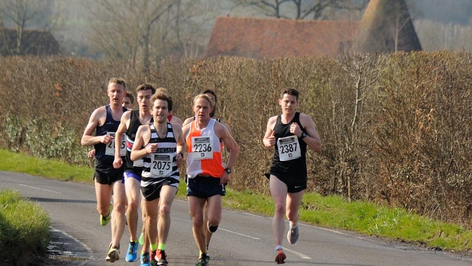 /images/2022/02/paddock-wood-half-marathon-group.jpg