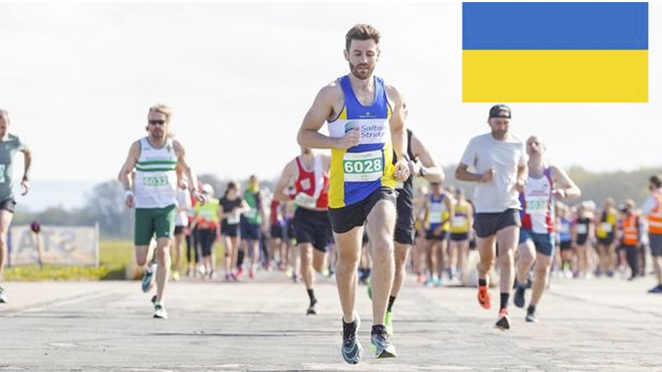 /images/2022/03/runway-runners.jpg