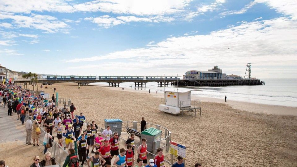 /images/2022/04/bournemouth-bay-run-153152.jpg