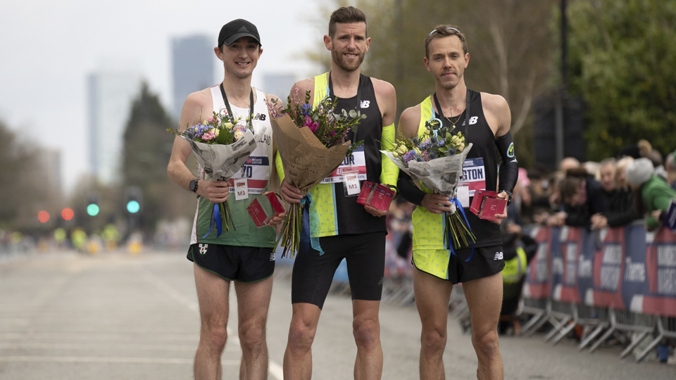 /images/2022/04/jonny-mellor-and-athletes.jpg
