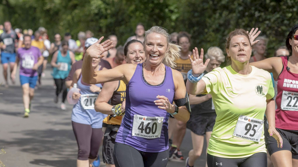 /images/2022/05/harrogate-10k-runners.jpg