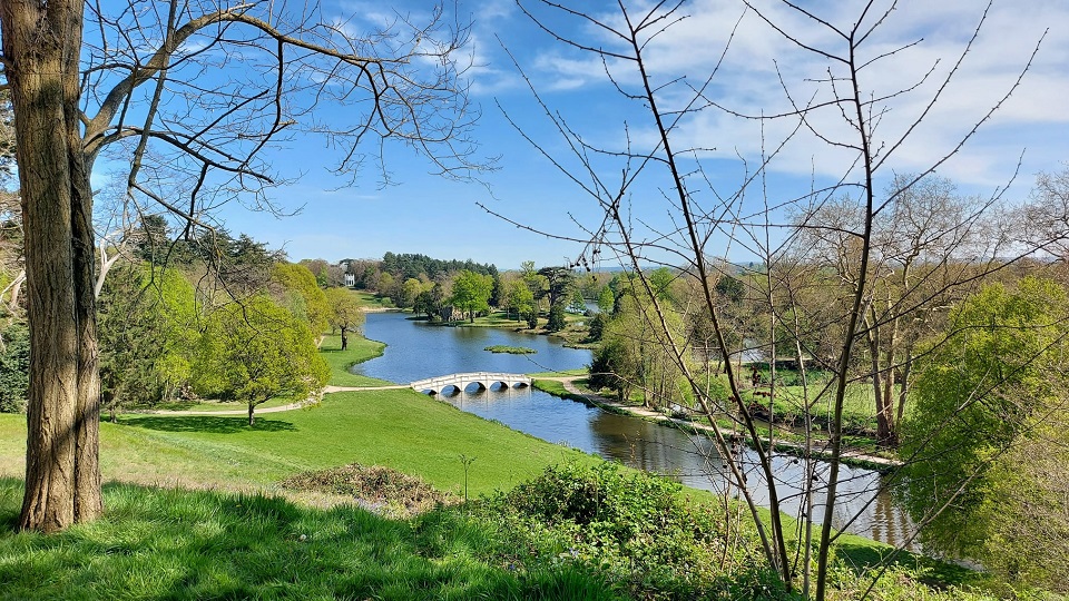 /images/2022/05/painshill-park.jpg