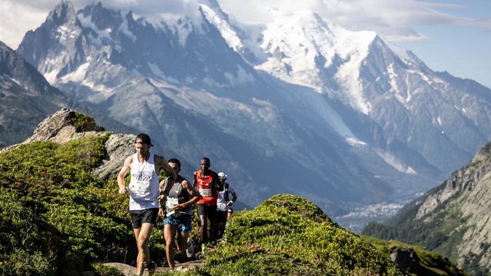 Jonathan Albon leads Marathon du Mont-Blanc 2022