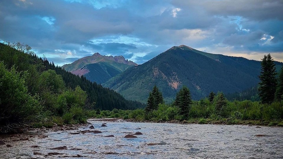 /images/2022/07/hardrock-100-scenery.jpg