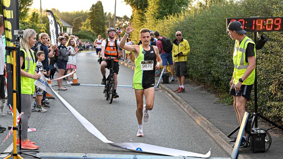 Adam Craig wins Mid-Cheshire 5K for the third time