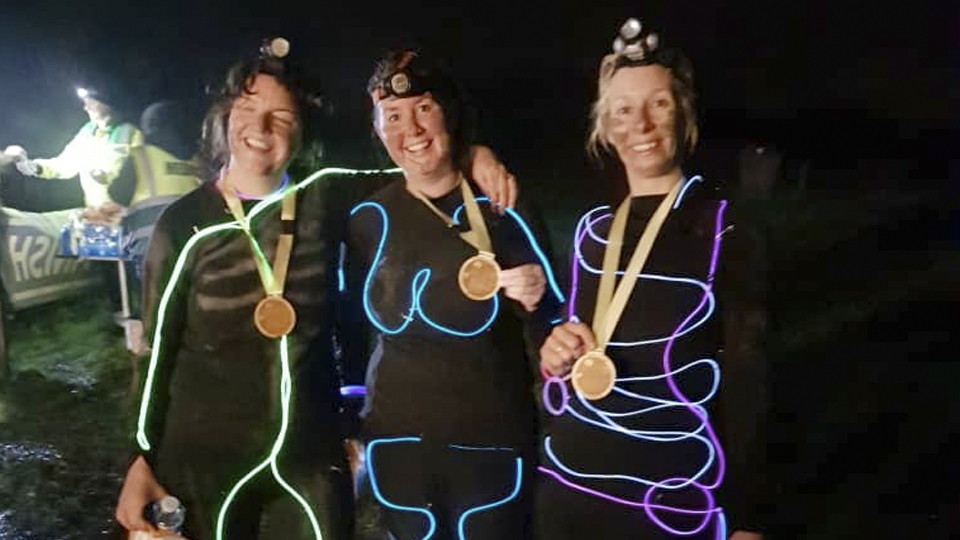 /images/2022/09/blackout-runners.jpg