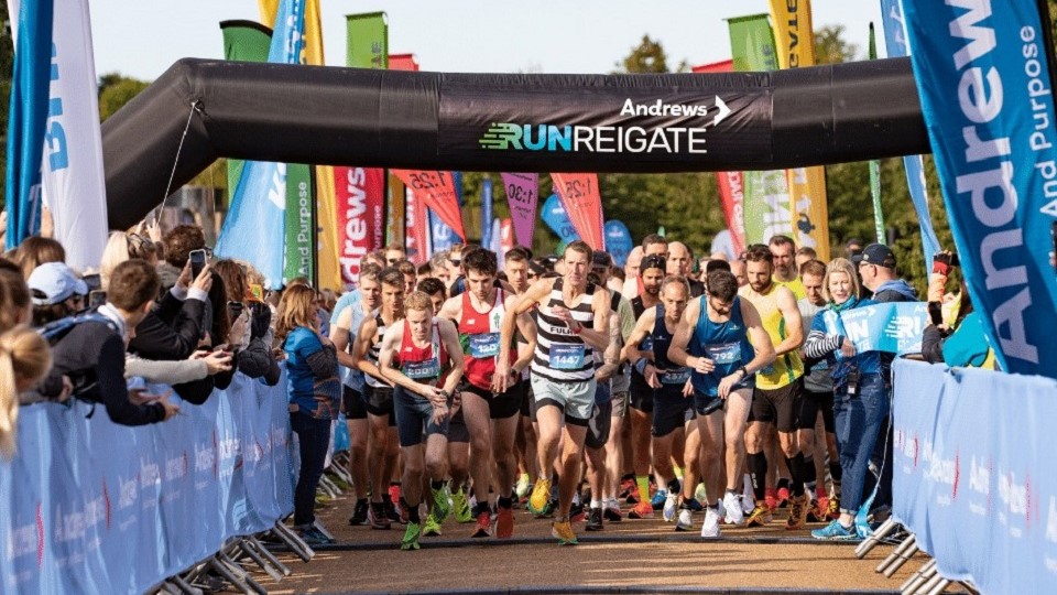 /images/2022/09/run-reigate-half-marathon-2022.jpg