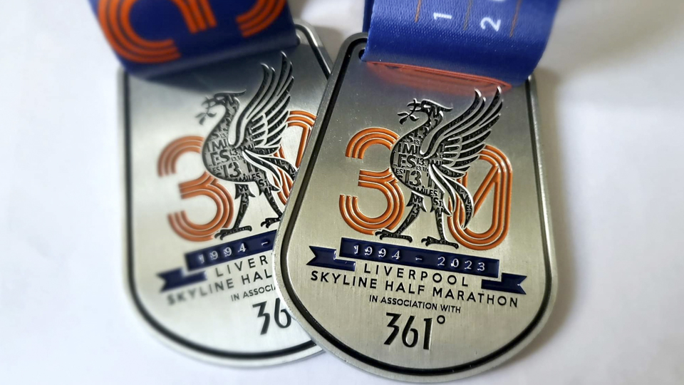 /images/2022/09/skyline-half-medals.jpg
