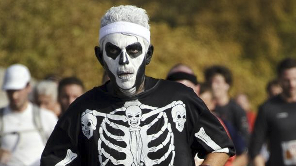 /images/2022/09/spooky-runner.jpg