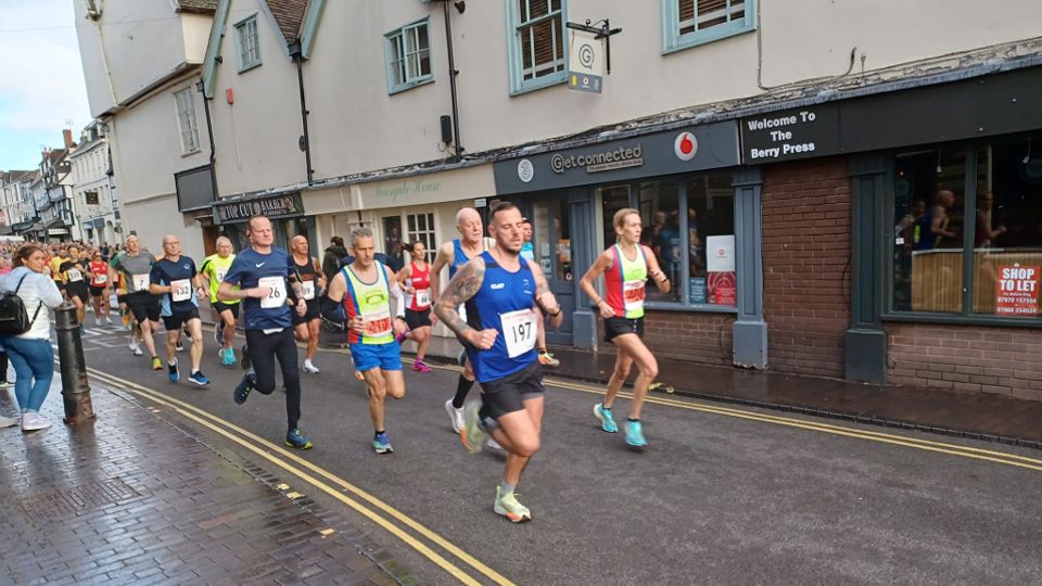 /images/2022/10/copy-knpcip-edited-bridgnorth-10k-race-30-10-2022-175755.jpg