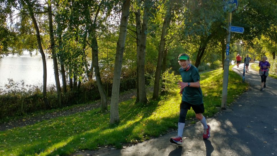 Running author Doug Richards on his way to a PB at Arrow Valley parkrun