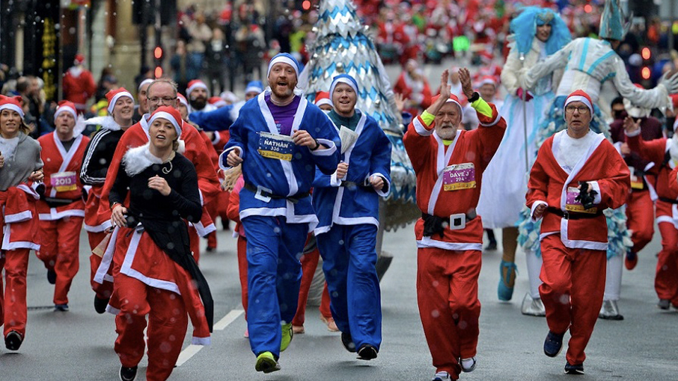 /images/2022/12/liverpool-santas-copy.jpg