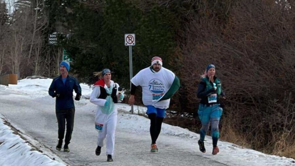 David Eliuk GWR 120 t-shirts in half marathon