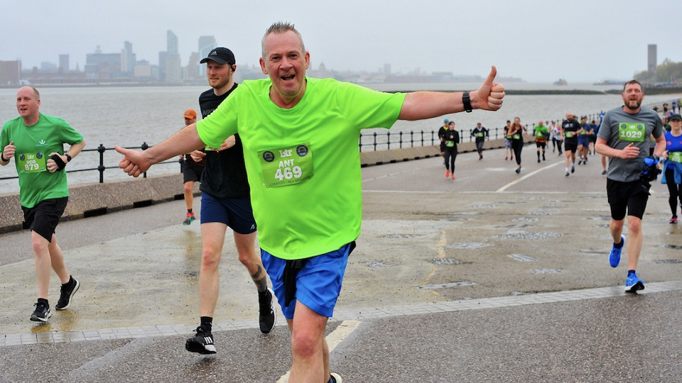/images/2023/04/mersey-tunnel-10k-runner.jpg