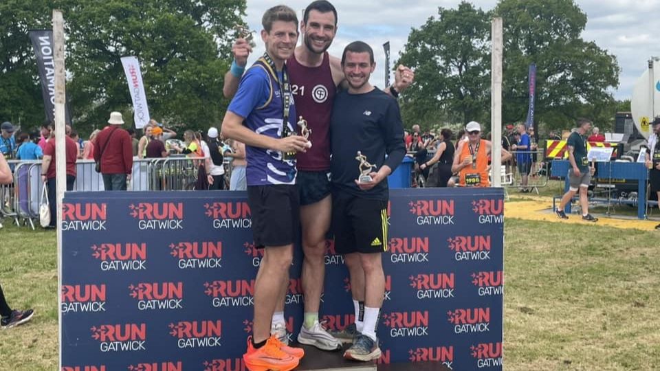/images/2023/05/run-gatwick-10k-mens-podium-2023-695970.jpg