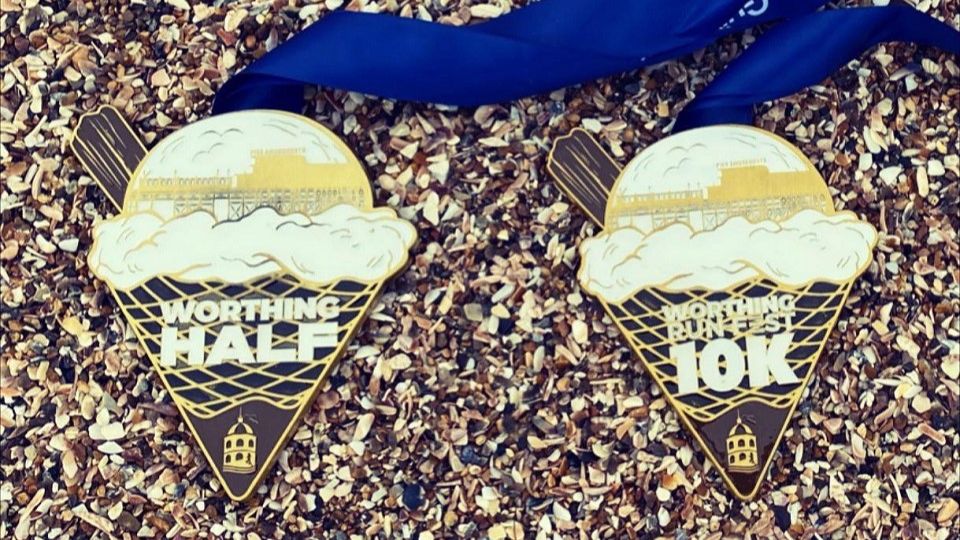/images/2023/05/worthing-runfest-medals-2023-062716.jpg