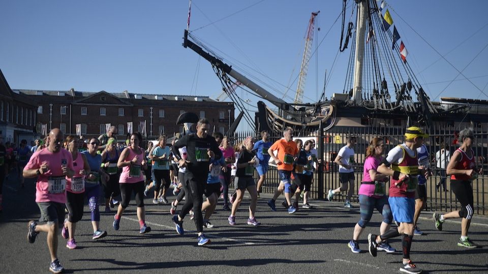 Great South Run masses mid-race