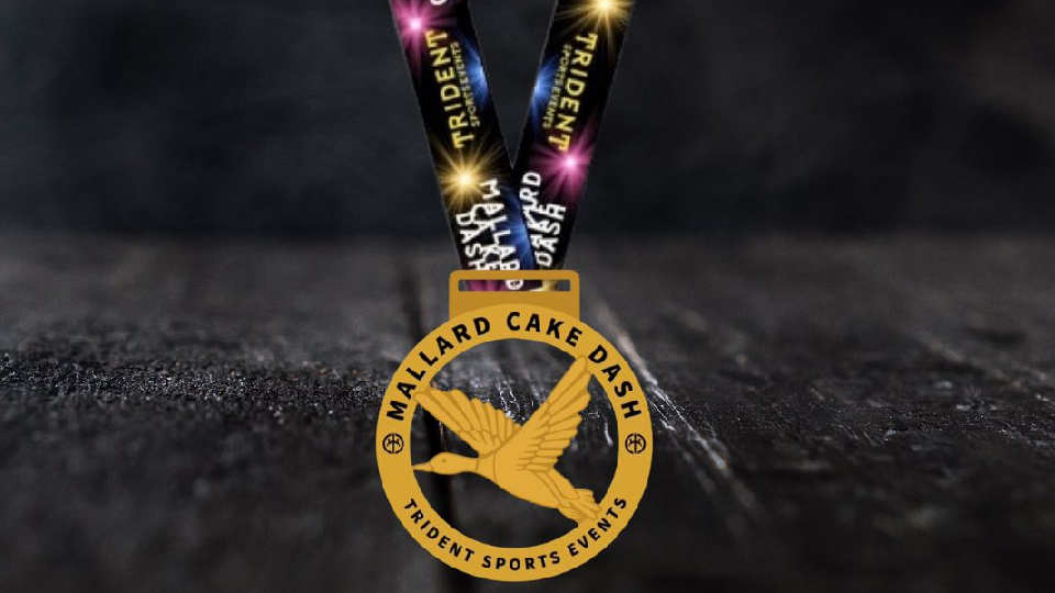 /images/2023/10/mallard-cake-medal-copy.jpg