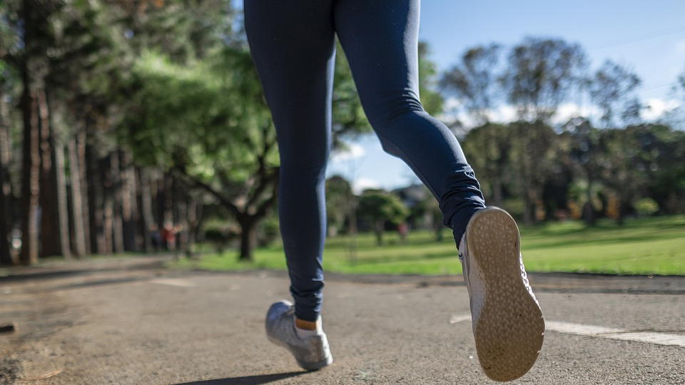 /images/2023/10/running-legs-copy.jpg