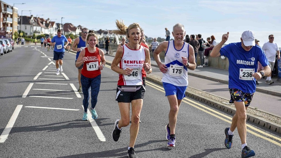 Southend 10K mid-race action 2023