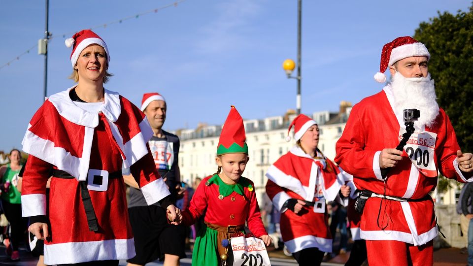 /images/2023/11/santa-2097876-1280-967008.jpg