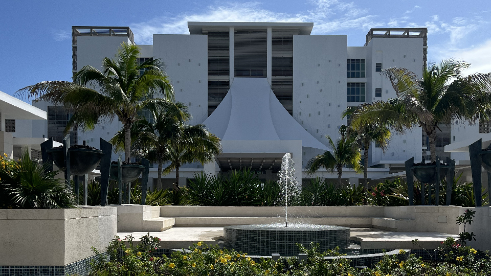 Sam Lords Castle Hotel