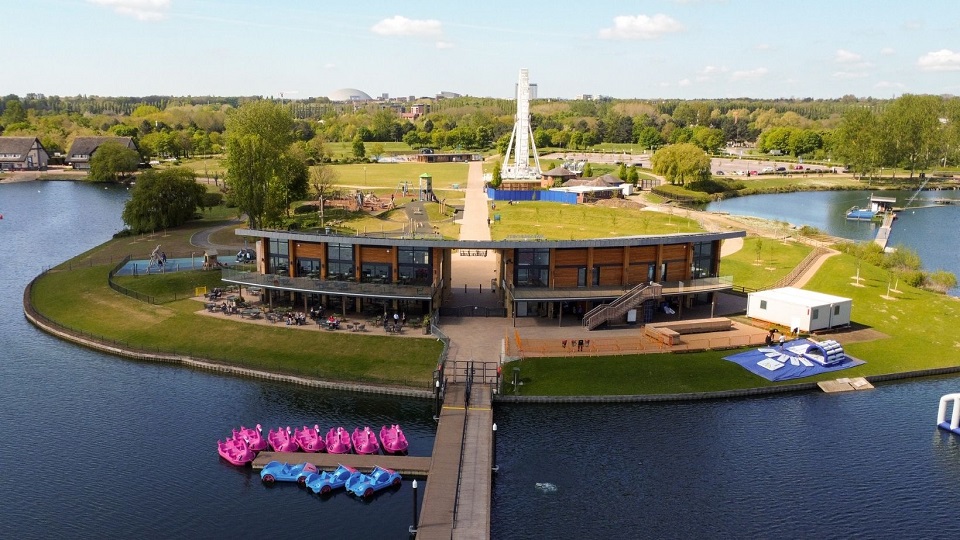 /images/2024/03/willen-lake-in-milton-keynes.jpg