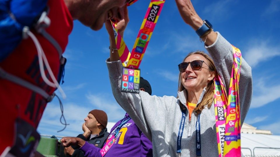 /images/2024/04/brighton-marathon-weekend-2024-medals-599877.jpg