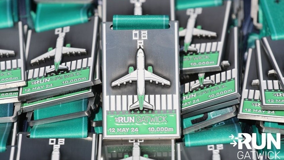 Run Gatwick 10K medals 2024
