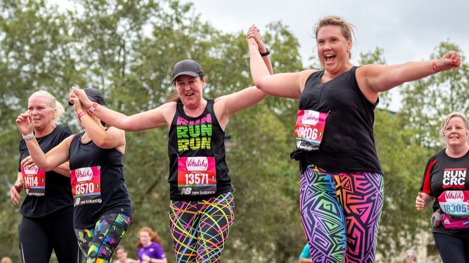 /images/2024/06/vitality-london-10000-finishers-410710.jpg