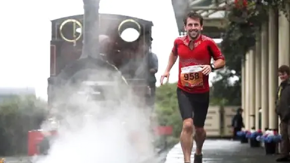 /images/2024/09/chase-the-train-copy.jpg