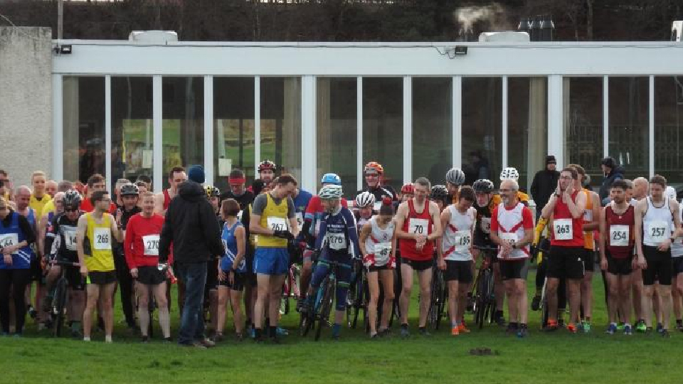 /images/2024/10/cyclist-v-runners-copy.jpg