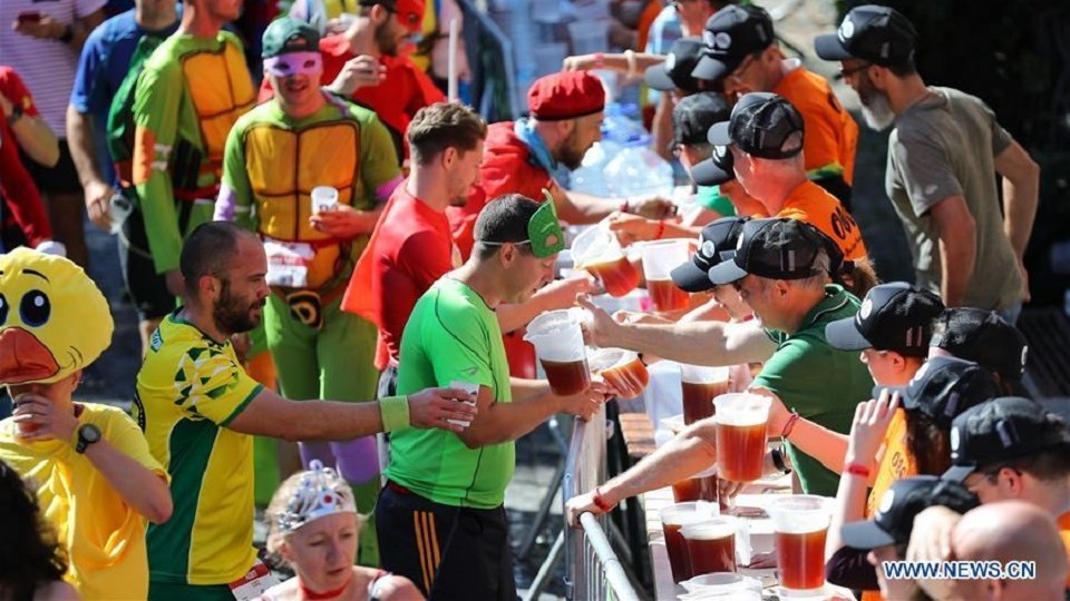 Beer Lovers Marathon refreshment station