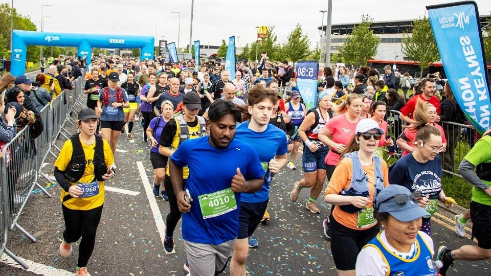 Milton Keynes Marathon Weekend start