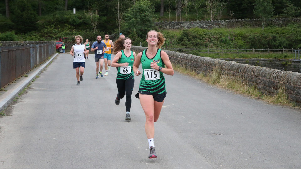 /images/2025/03/holme-valley-runners-copy.jpg