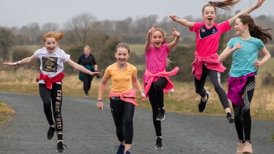 /images/2025/04/junior-parkrunners.jpg