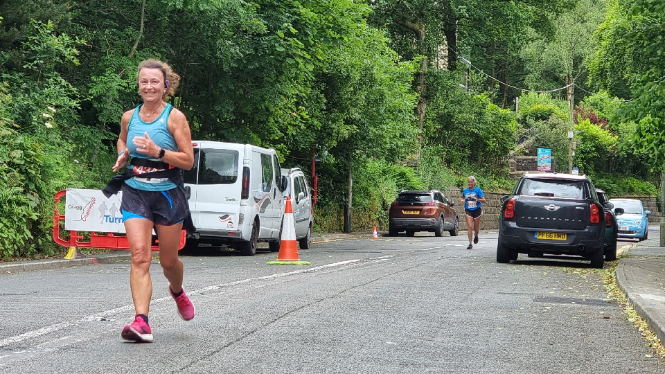/images/2025/06/crag-runner-copy.jpg