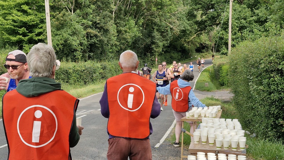 /images/2025/06/dorking-tens-2025-drink-station.jpg