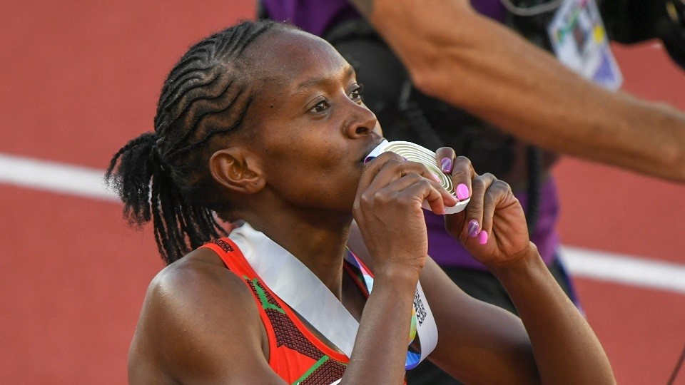 Faith Kipyegon (Kenya)