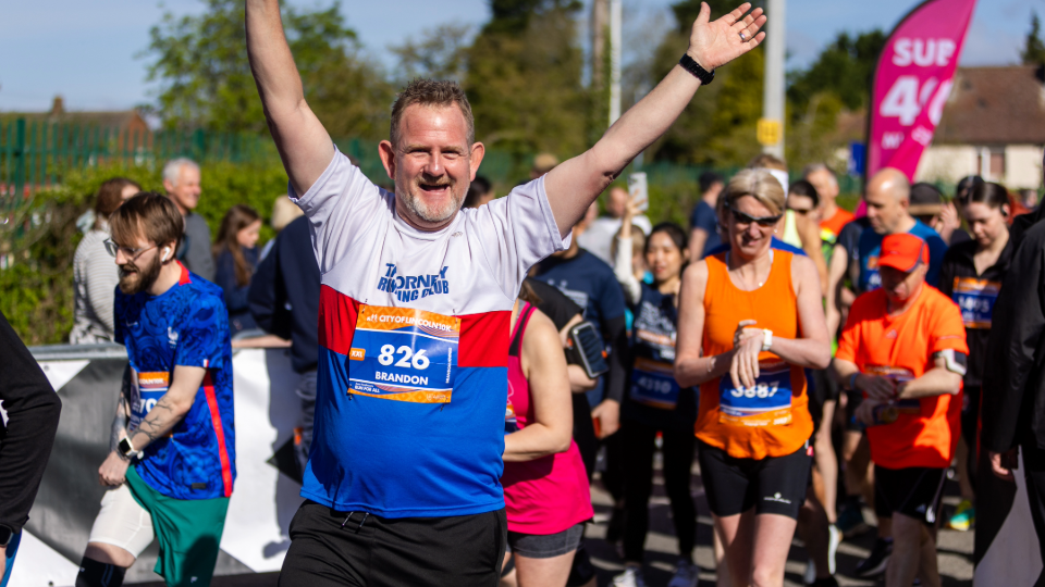 /images/2025/08/lincoln-runabc.png