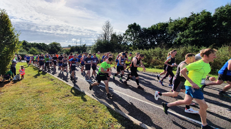 10,000 Under The Edge Runners